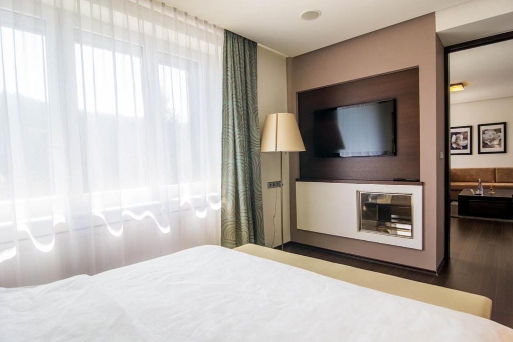 Spa Hotel Lanterna Вельке-Карловице Экстерьер фото