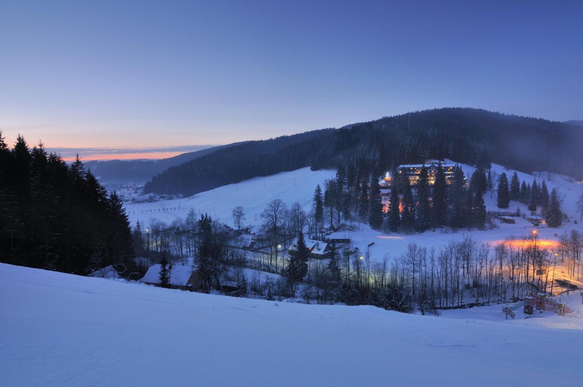 Spa Hotel Lanterna Вельке-Карловице Экстерьер фото