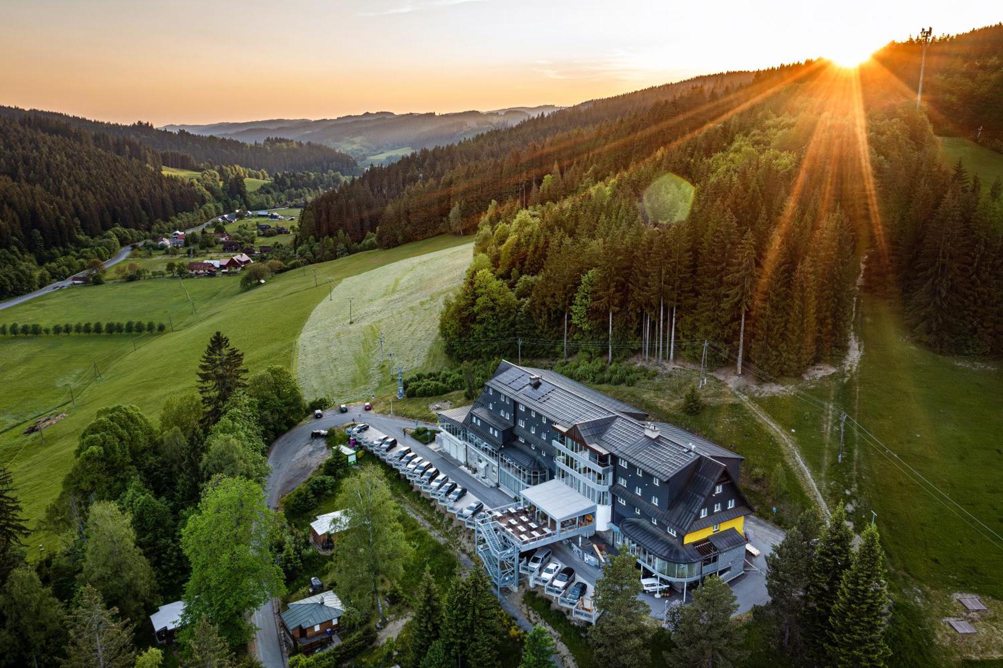 Spa Hotel Lanterna Вельке-Карловице Экстерьер фото